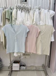 短袖 韩系穿搭排扣设计修身 T恤显瘦纯欲百搭 新款 甜美风t2026年夏季