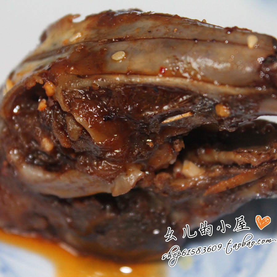 四川南充仪陇新镇特产王妈手撕兔碳火烤兔头兔腿单个真空包装