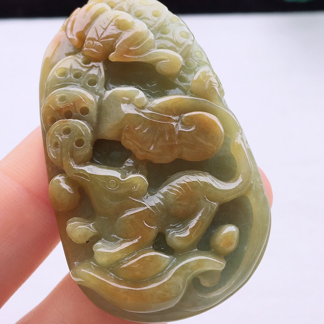 红鼠老坑特色生肖坠坠女玉蛋面吊坠冰种扣平安项链戒面貔貅翡翠