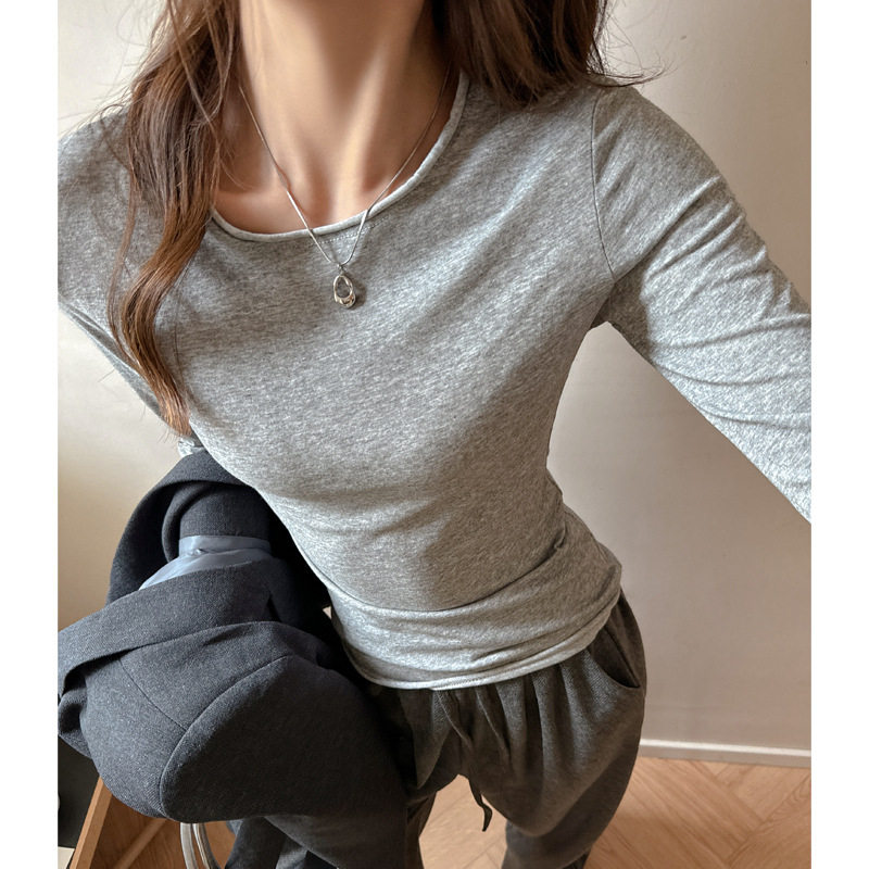 灰色美式圆领打底衫女内搭秋冬感正肩修身长袖t恤设计感上衣