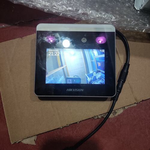 议价海康威视WX-668智能人脸识别终端，二手拆机成色如图通电开