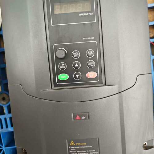 议价台亿变频器 CTF100A-015G/018P-4