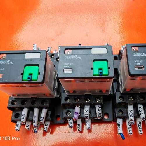 议价施耐德继电器RPM42BD，24VDC，15A/250VAC