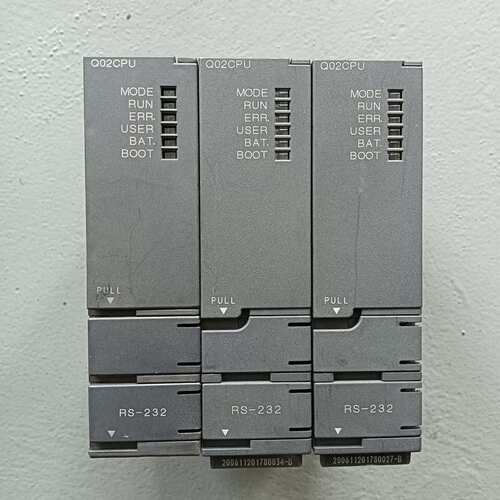 议价三菱Q02CPU模块，拆机件，实物拍摄，功能正常，成色还可以