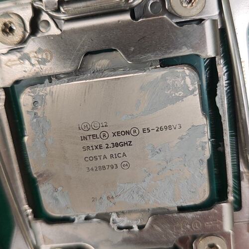 议价超微X10DAi双路服务器主板。带两颗E5-2698V3主板