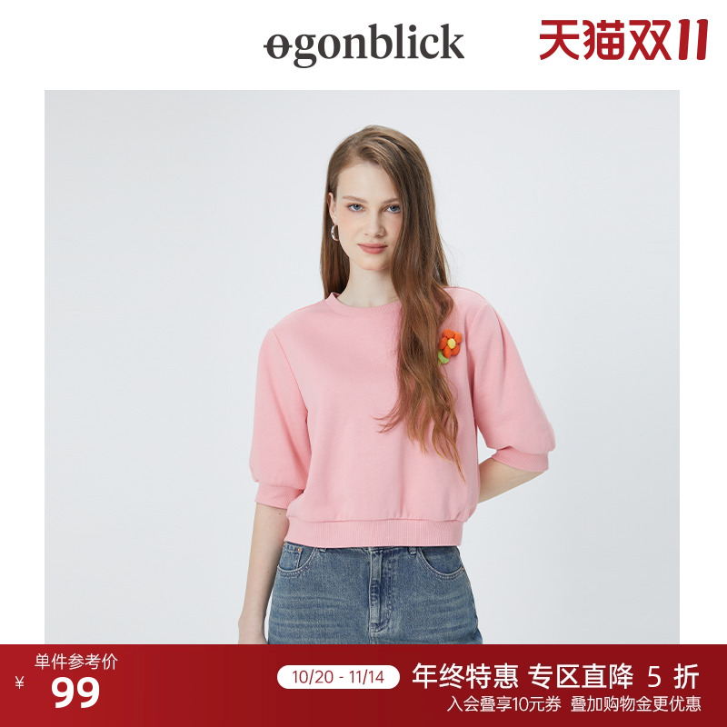 北欧时刻花朵胸针圆领短袖卫衣