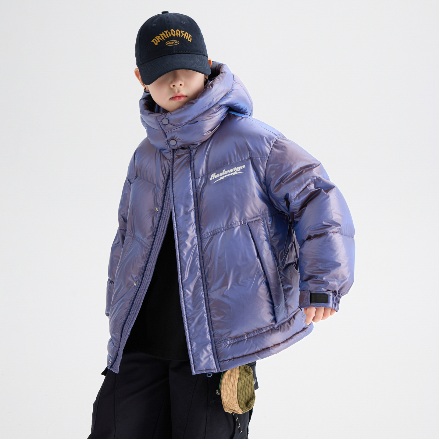 男童冬装镭射反光三防连帽羽绒服2025新款中大儿童学生防寒外套潮