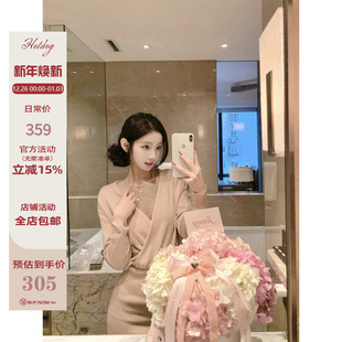 亮片挂脖设计感针织包臀连衣裙短裙 首尔恋人 Hotdog 热狗很辣