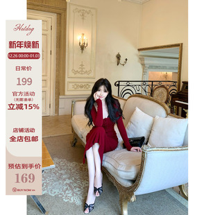 半身裙套装 Hotdog 方领开衫 玫瑰人生 两色蕾丝吊带 热狗很辣