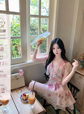 Hotdog热狗很辣碎花连衣裙