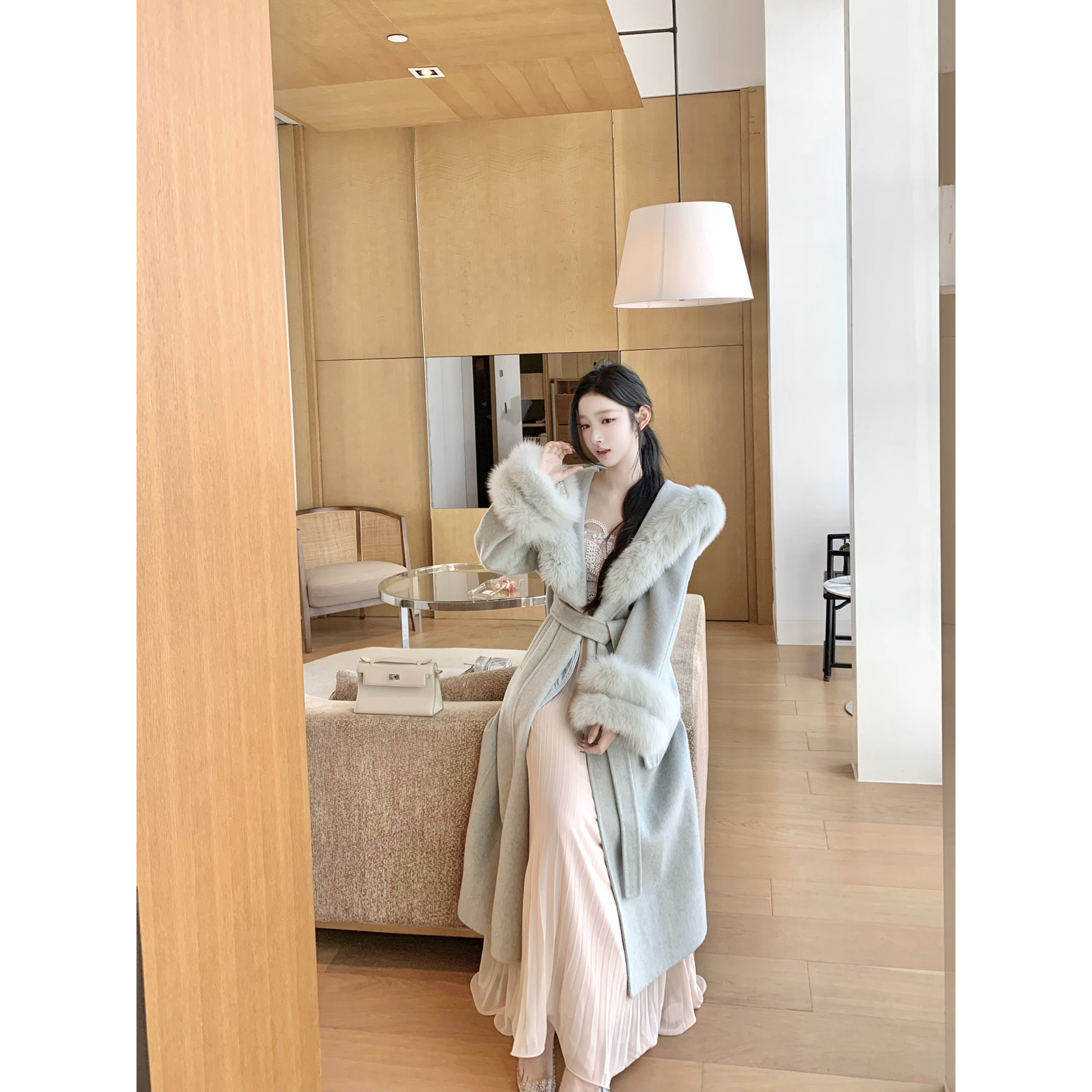 Hotdog热狗很辣豆绿色大衣