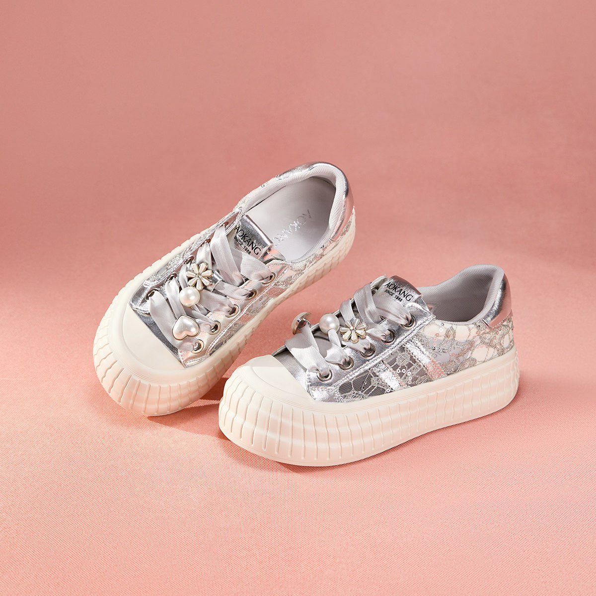 奥康 女鞋春秋板鞋甜美镂空蕾丝透气百搭增高休闲运动鞋