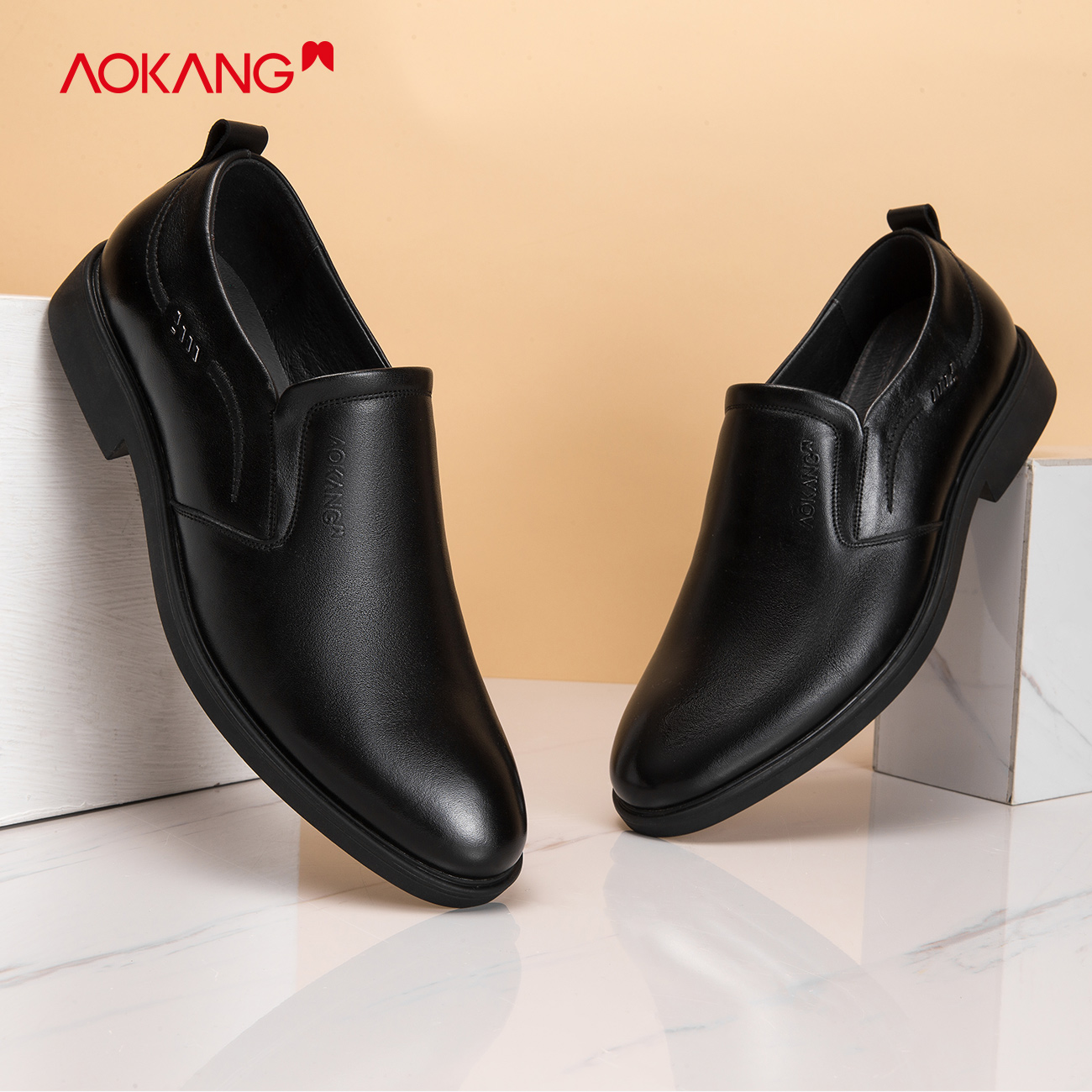 奥康秋季圆头套脚黑色正装皮鞋
