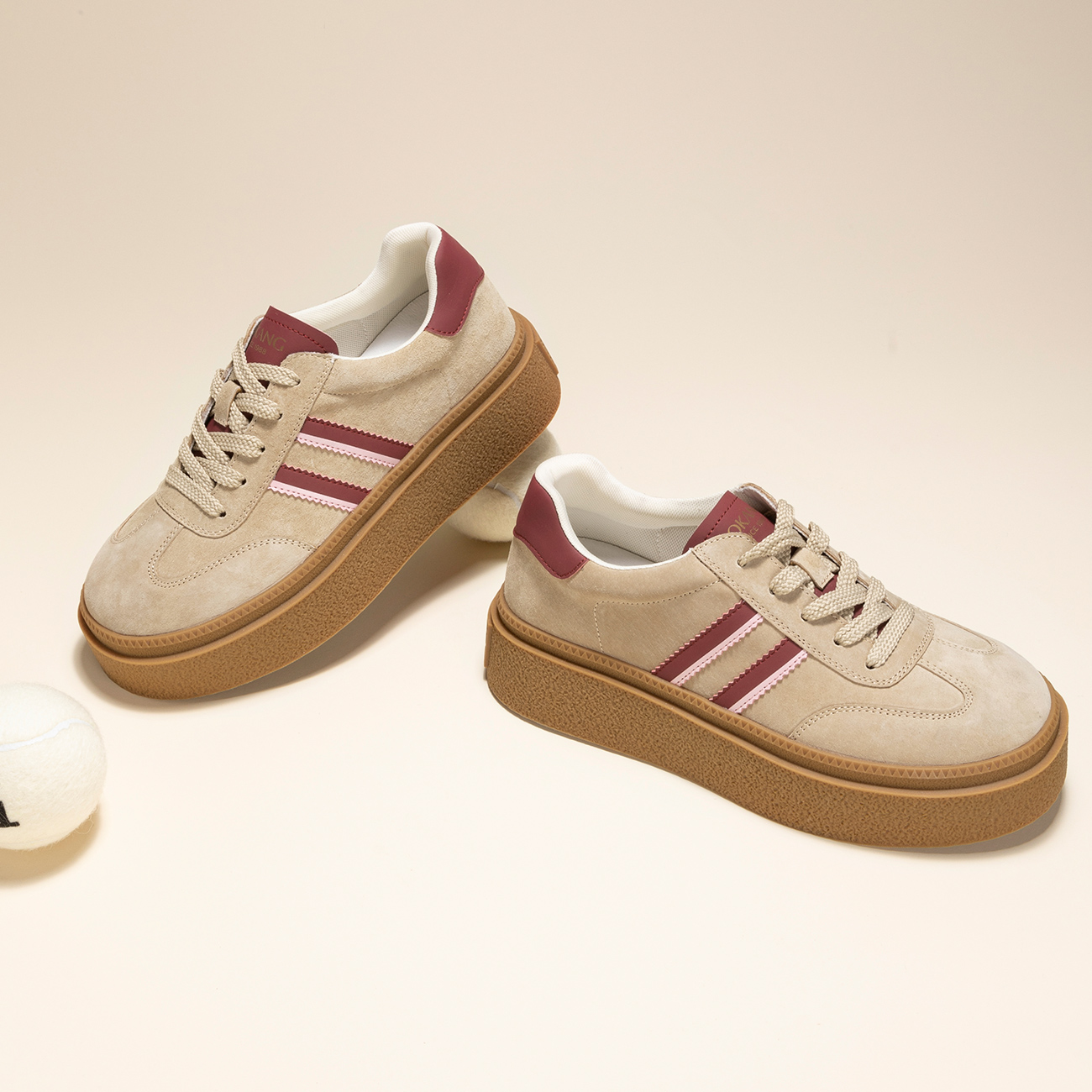 奥康女鞋潮流厚底板鞋T字头