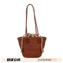 Din 高品质牛皮编织单肩女包复古真皮手工菜篮子包旅行沙滩托特包