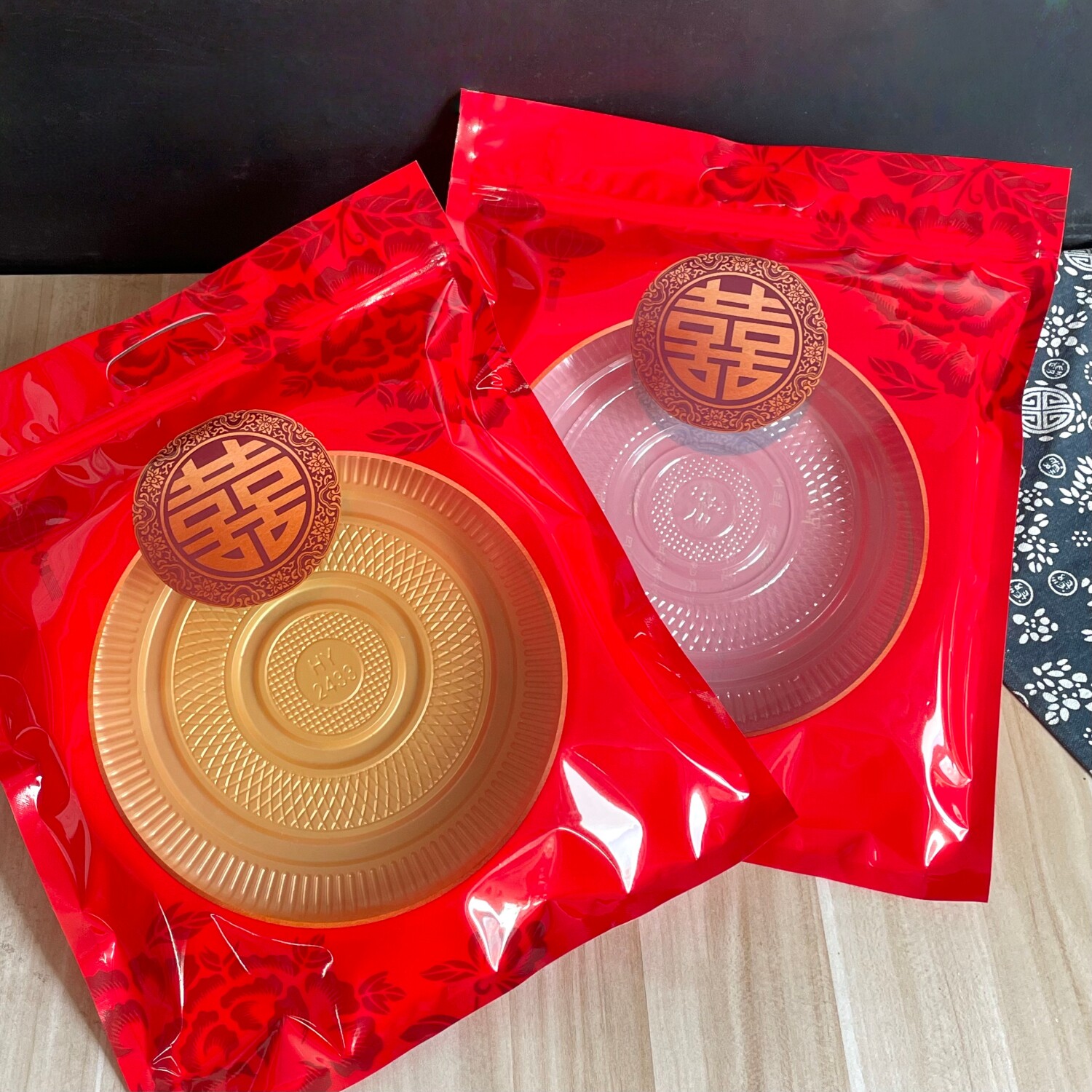 3036圆双喜红色大饼袋图片