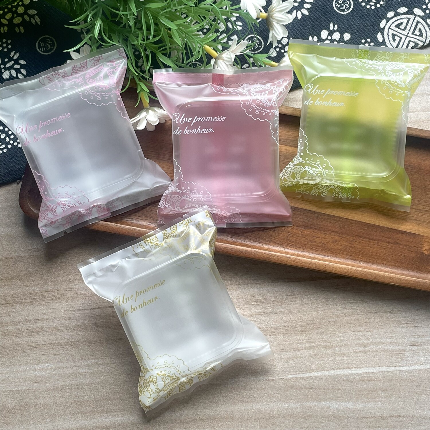 白底蕾丝雪花酥包装袋曲奇牛扎饼干蔓越莓袋子手工牛轧糖包装袋子