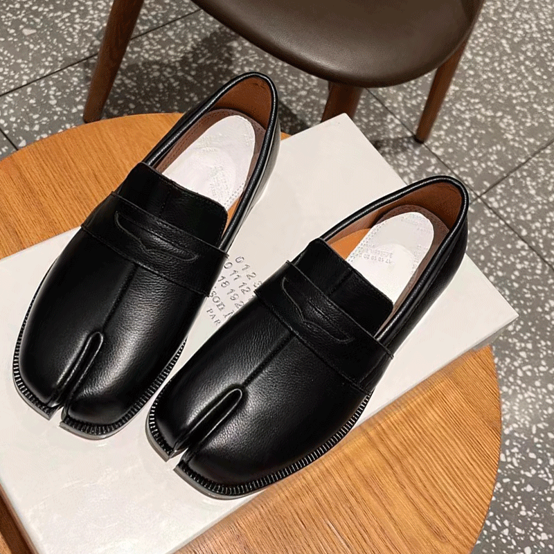 tabi分趾鞋真皮新款简约小皮鞋平底个性乐福鞋马蹄鞋猪蹄单鞋