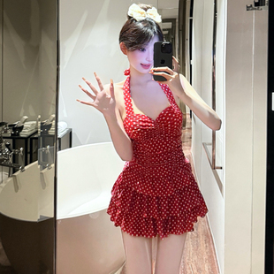 2025新款 泳衣女夏 性感挂脖小胸钢托聚拢遮肉显瘦保守波点连体裙式