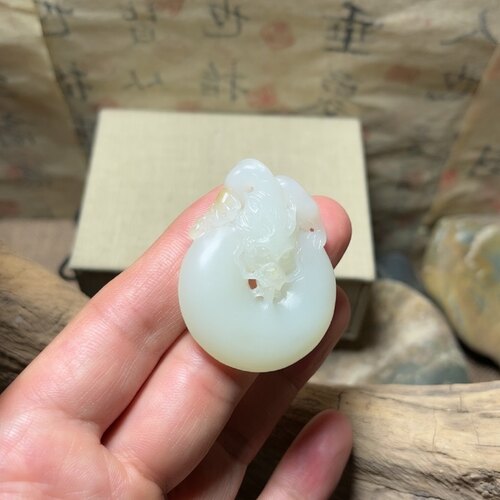 来料加工和田玉龙扣挂件 可售