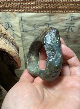 和田玉籽料加工特色开口手镯黑悟空三打白骨精