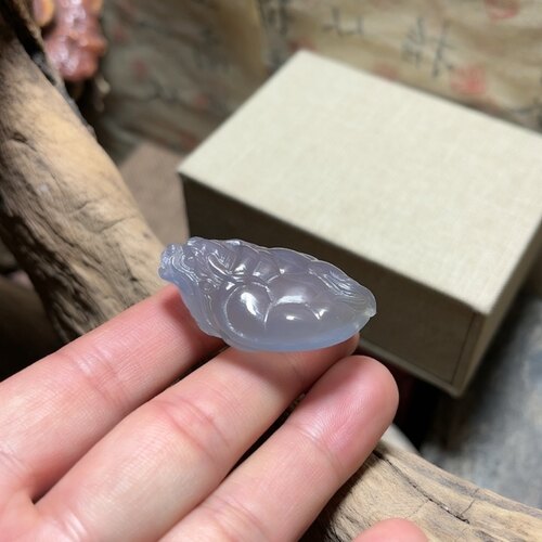 阿拉善冰蓝糖心玛瑙