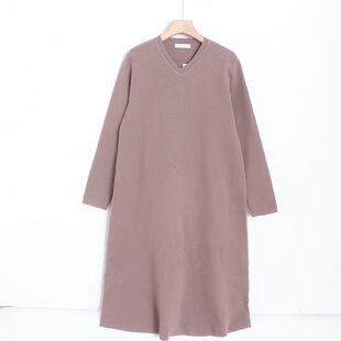 D07068日单新款V领套头微宽松休闲女气质通勤简洁针织中长连衣裙