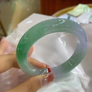 周z六福冰糯种春带彩玉手镯女飘花飘绿缅甸老坑冰种翡翠手镯玉镯