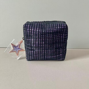 mac魅可紫色化妆包女2025新款高端小号化妆收纳包便携式口红小包