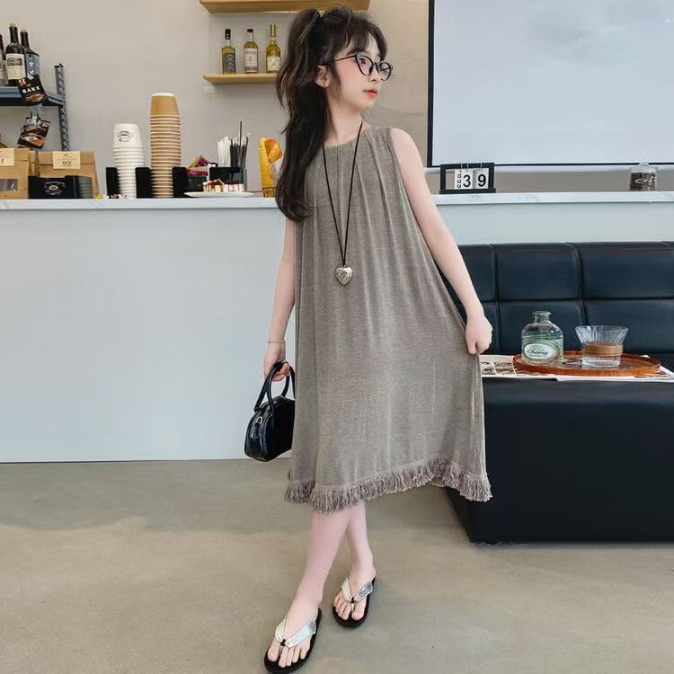 女童夏季连衣裙2026新款洋气儿童无袖裙子女孩夏装背心中大童裙子