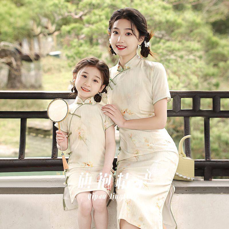 民国女童旗袍女中式国风连衣裙儿童改良旗袍裙小女孩夏季演出服