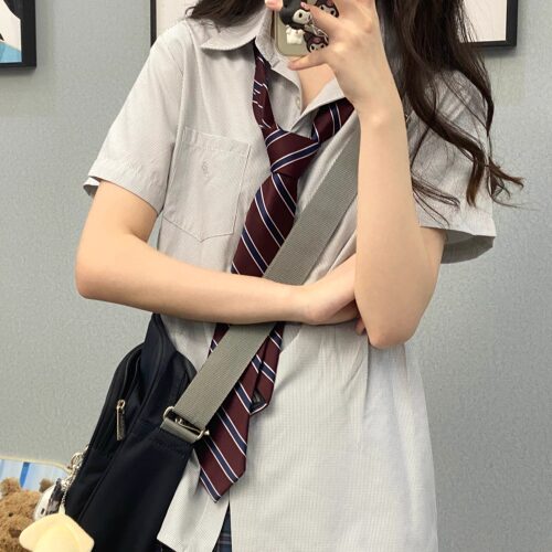 小格子刺绣短袖衬衫校供