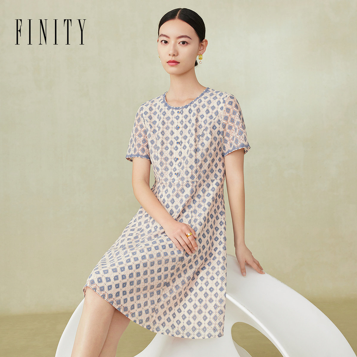 FINITY菲妮迪品牌连衣裙2024夏季简约圆领时尚优雅蕾丝A字裙子女