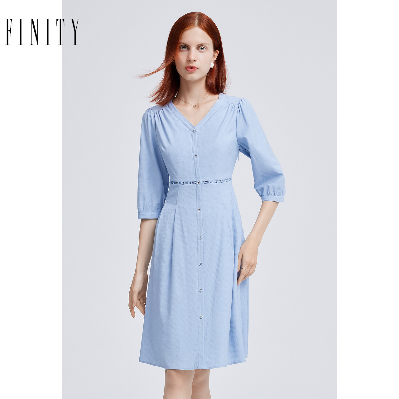 菲妮迪品牌连衣裙2024年秋季设计感V领时尚气质五分袖A字裙女