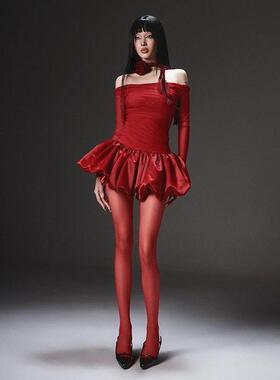 富家千金氛围感穿搭红色一字肩公主连衣裙女小众掐腰花苞蓬蓬裙