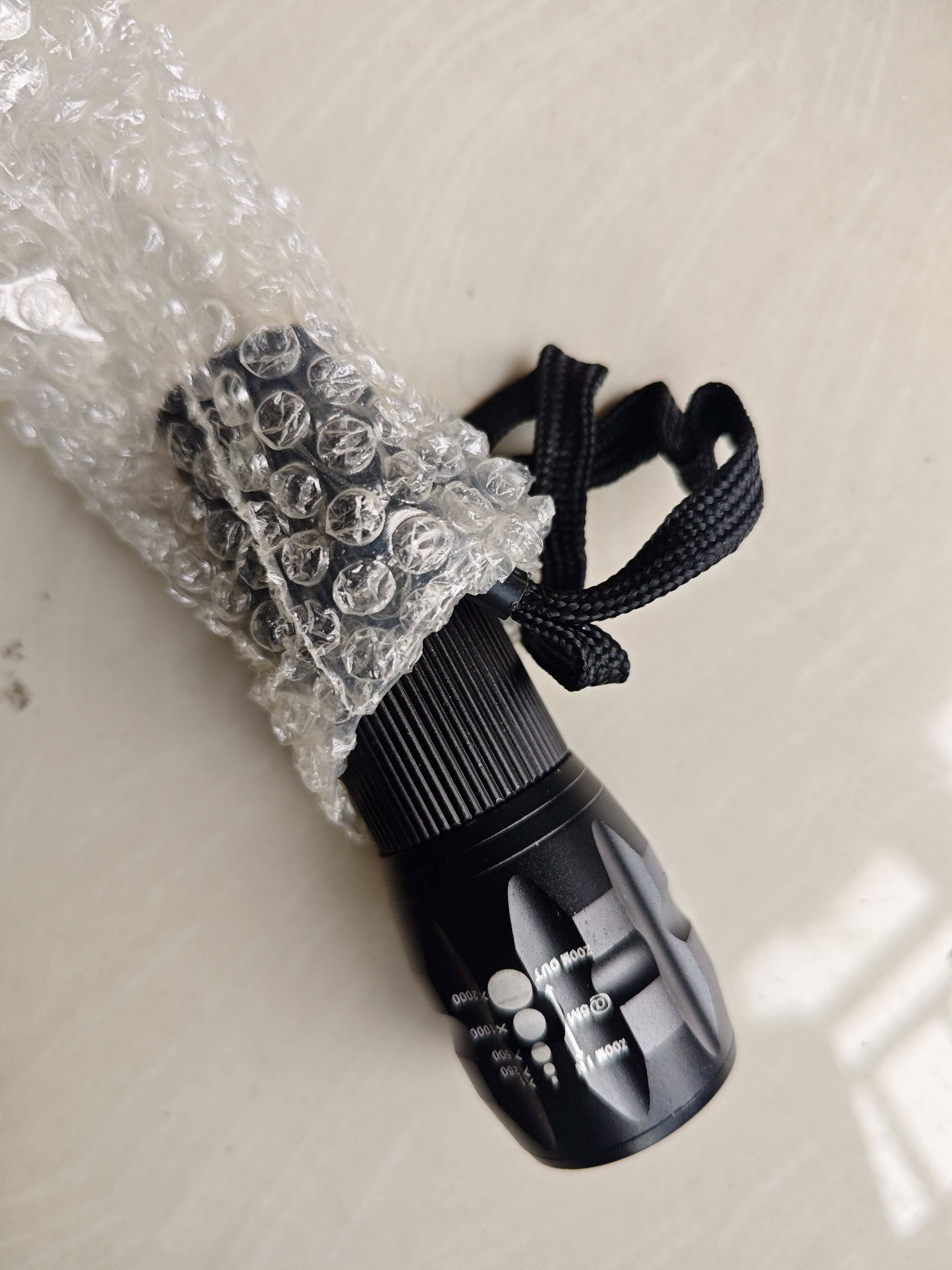 迷你手电筒户外自行车骑行前灯伸缩强光变焦三档手电筒清库存
