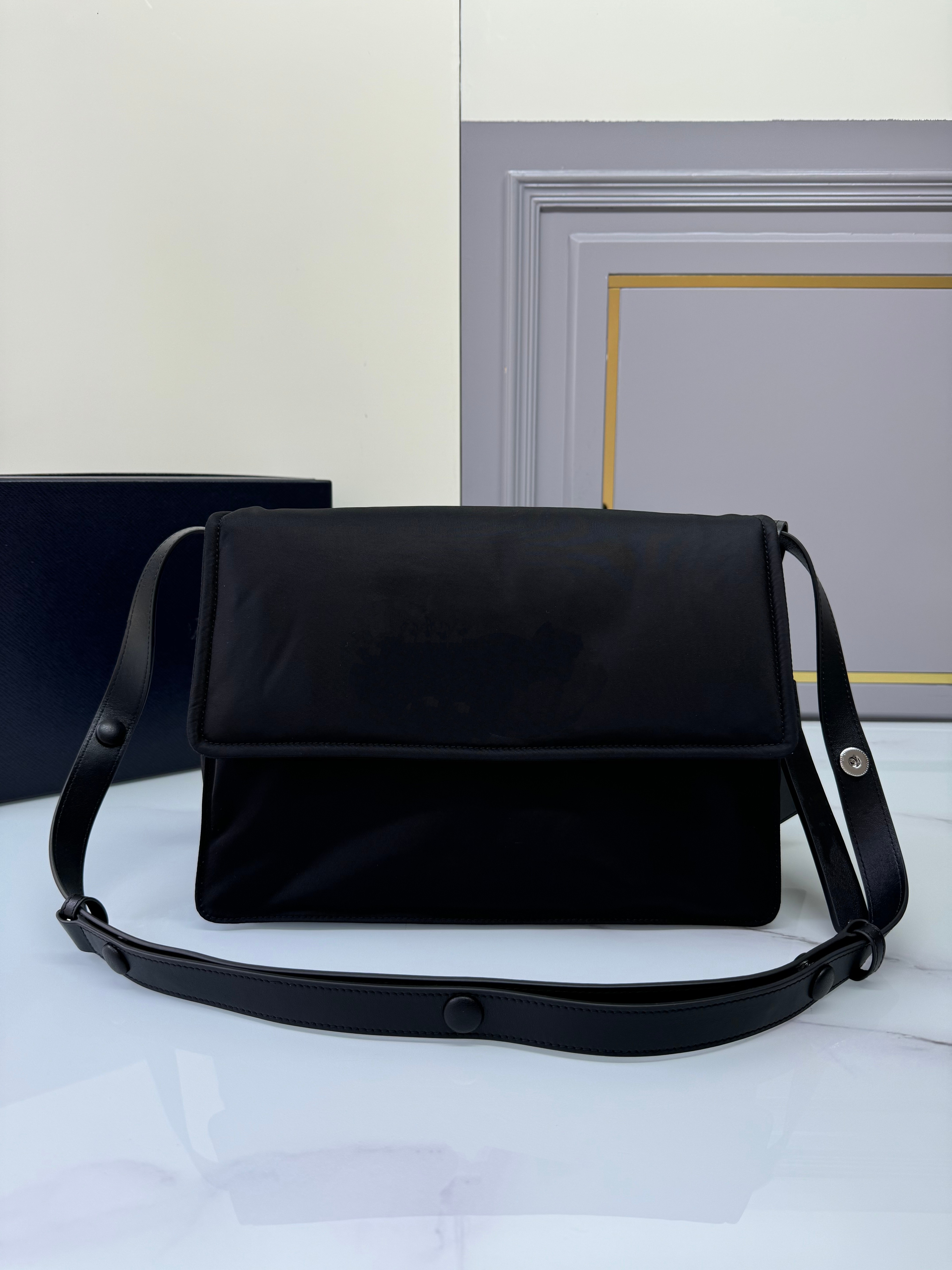 新款降落伞尼龙布cini邮差包年轻时尚潮流百搭大容量单肩斜挎包男