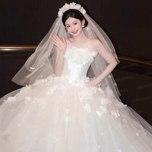 大码婚纱新娘2025新款结婚嫁衣花朵抹胸拖尾胖MM显瘦礼服主纱高级