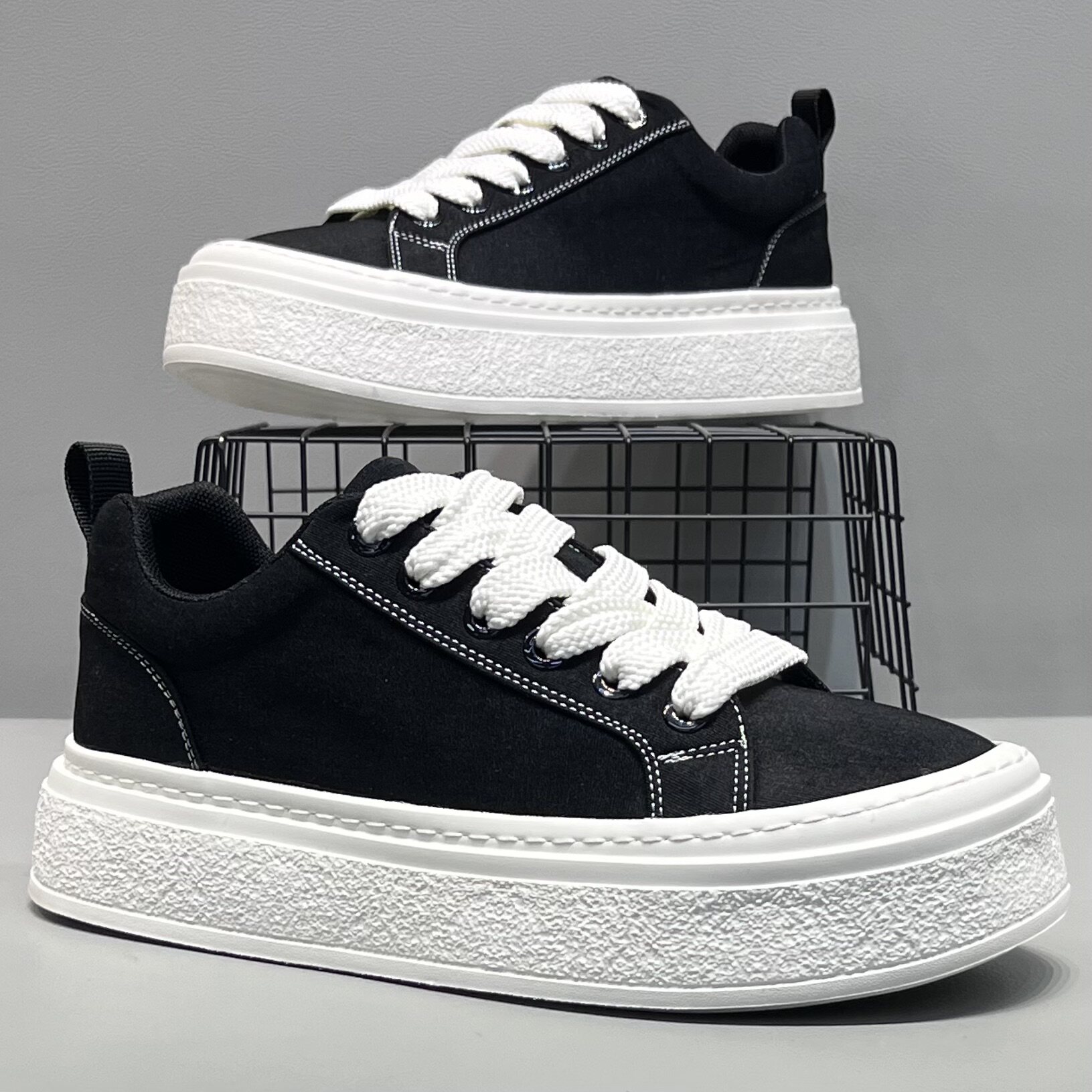 板鞋男款2026春季新款透气帆布百搭时尚舒适轻便男鞋素面简约鞋子