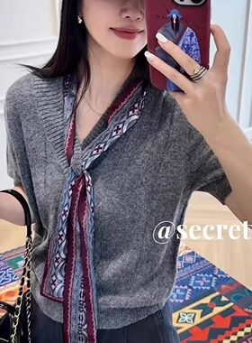欧洲站2025秋季新款女潮时尚气质V领丝巾套头短袖羊毛针织衫上衣