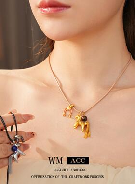 滴油石头小马吊坠毛衣链