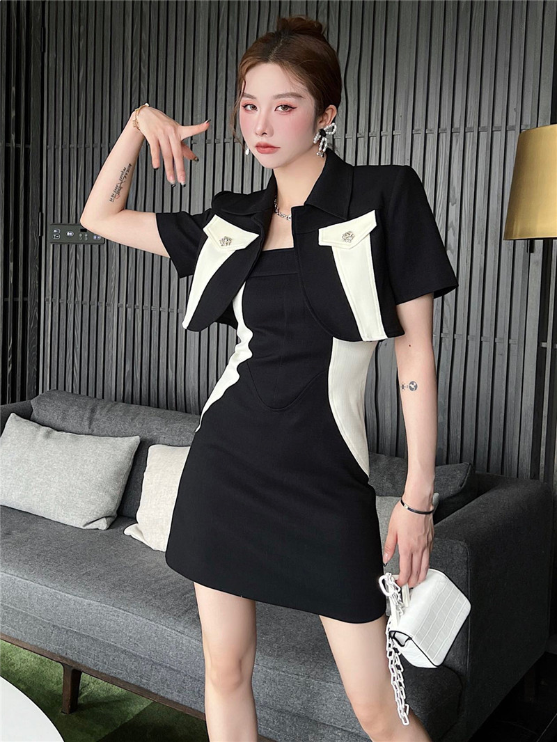 欧货甜酷减龄2025春夏复古撞色坎肩短外套包臀吊带裙两件套装女装