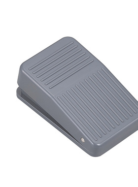 昌得电气脚踏开关脚踩踏板CFS-01 塑壳自复位带线1米10A 250V