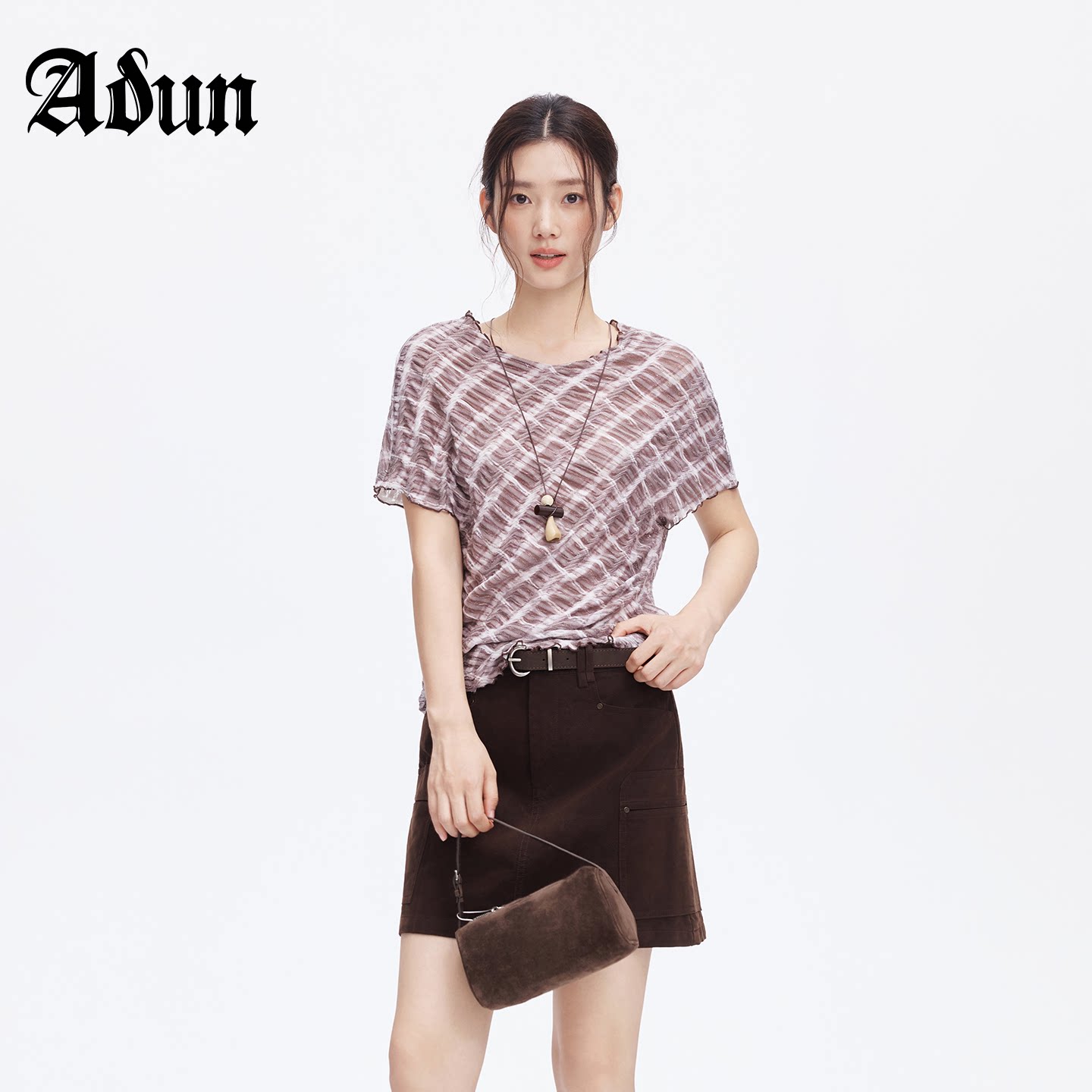 Abun【商场同款】2026年秋季新品复古褶皱木耳边松弛感肌理短袖图片