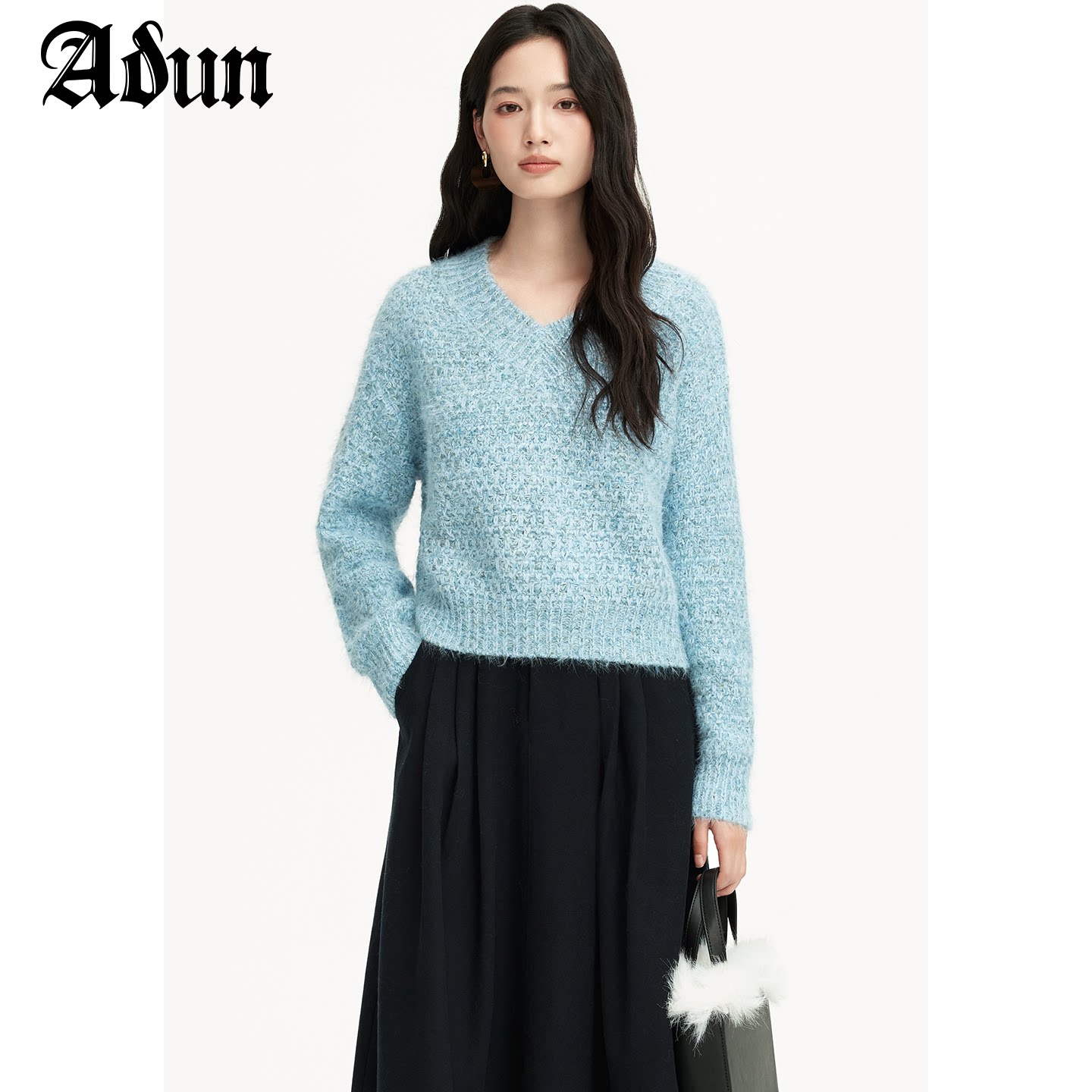 Abun【商场同款】2026冬季新品法式暖糯慵懒风套头针织上衣