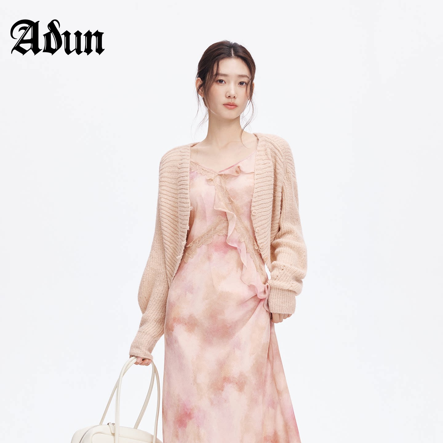 Abun2026秋季新款针织外搭开衫女图片