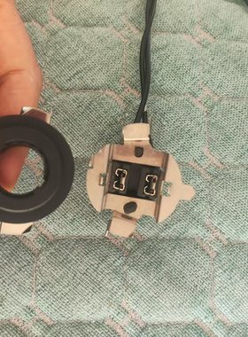 汽车LED灯卡盘改装专用底座卡座配件H1H7前大灯泡固定座速腾凯越