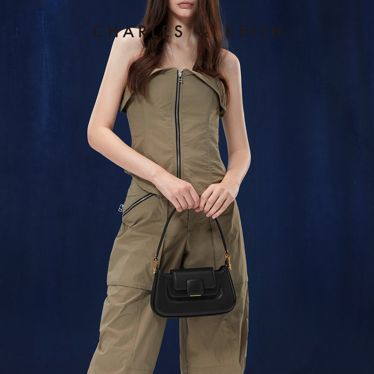 CHARLES&KEITH23秋新款CK2-50782198时尚腋下斜挎KOA小方包女包使用感如何?