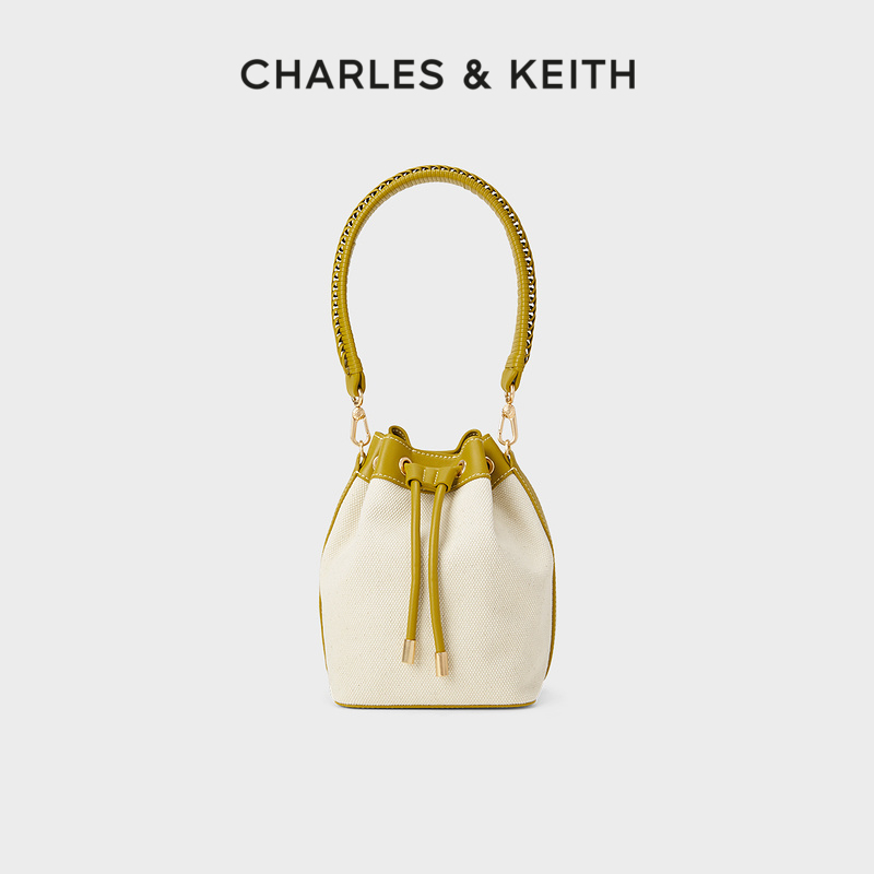 单肩斜跨水桶包CHARLES&KEITH