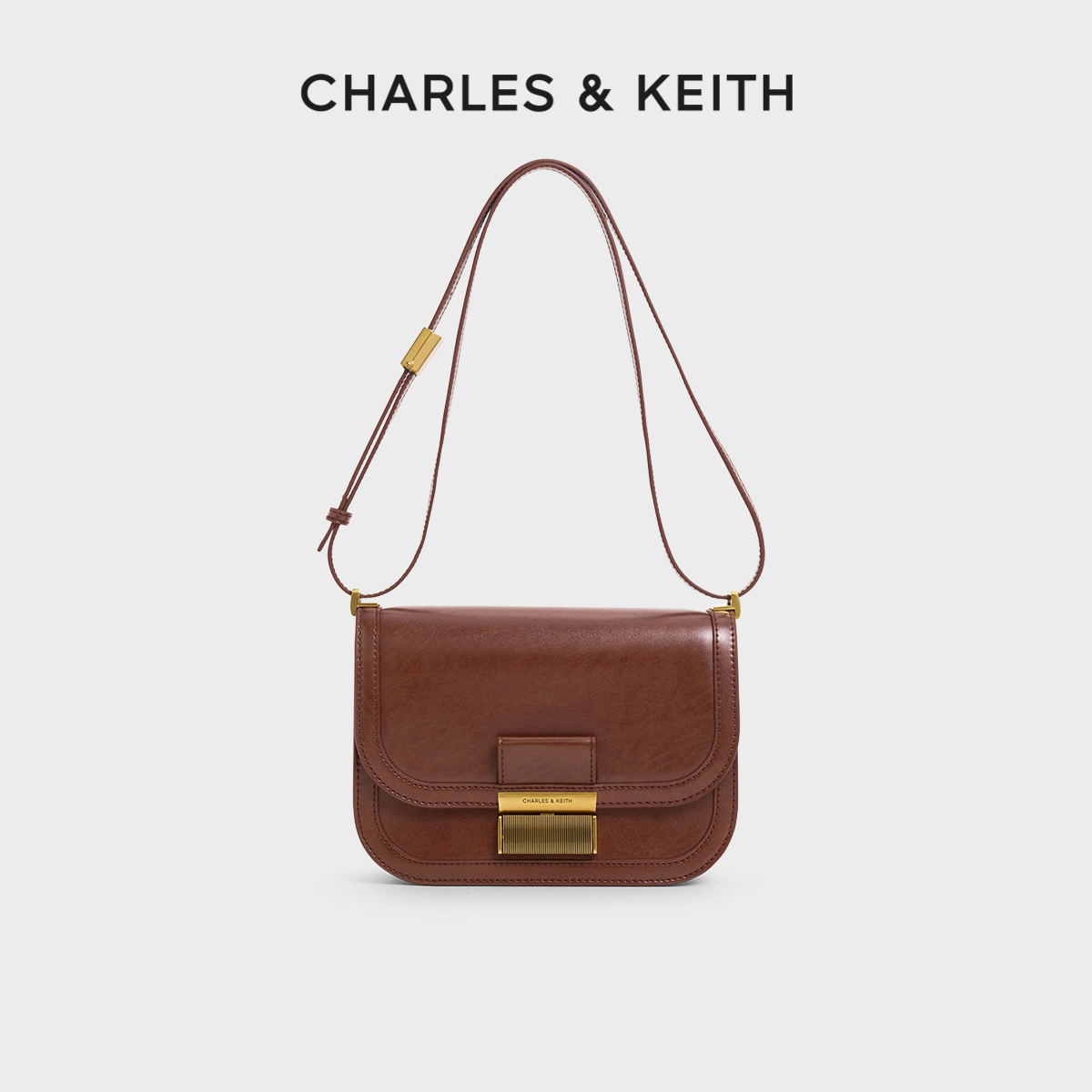 CHARLES&KEITH金属扣斜挎小方包